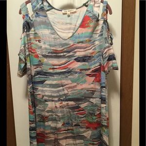 !Cute bare shoulder top💕